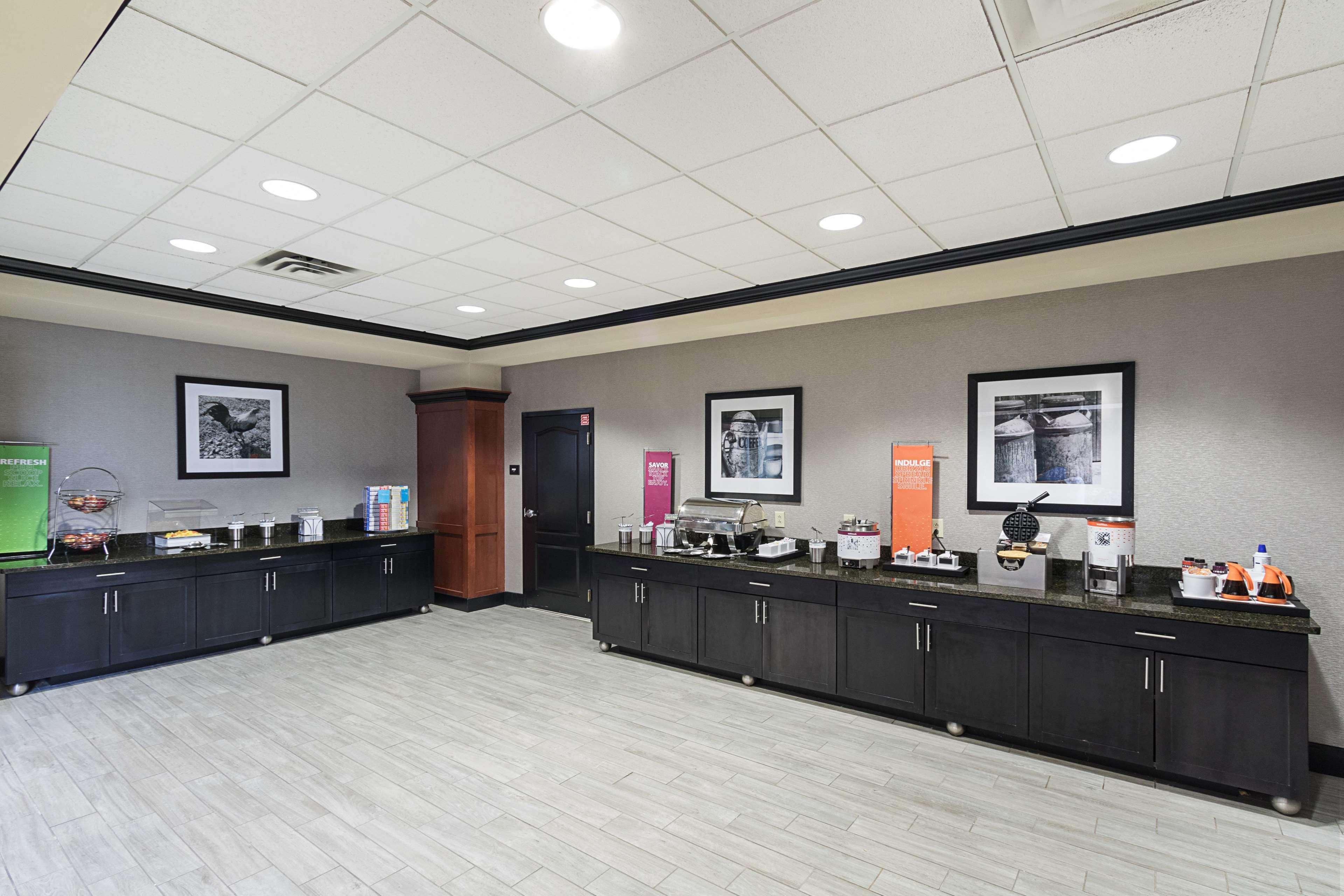 Hampton And Indianapolis/brownsburg Hotel